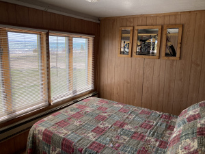 Front bedroom cabin 5