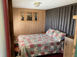 Front bedroom cabin 5